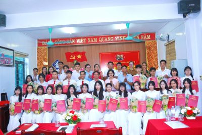 THẮP LÊN NGỌN LỬA TINH THẦN – TỰ HÀO LỚP ĐẢNG VIÊN TRẺ TRƯỜNG THPT KIM SƠN C