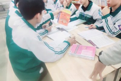 Từ Lý Thuyết Đến Trải Nghiệm: Tiết Học “Từ Trường” Sáng Tạo